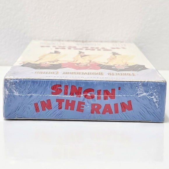 Singing in the Rain Movie VHS Tape - Picture 5 of 13